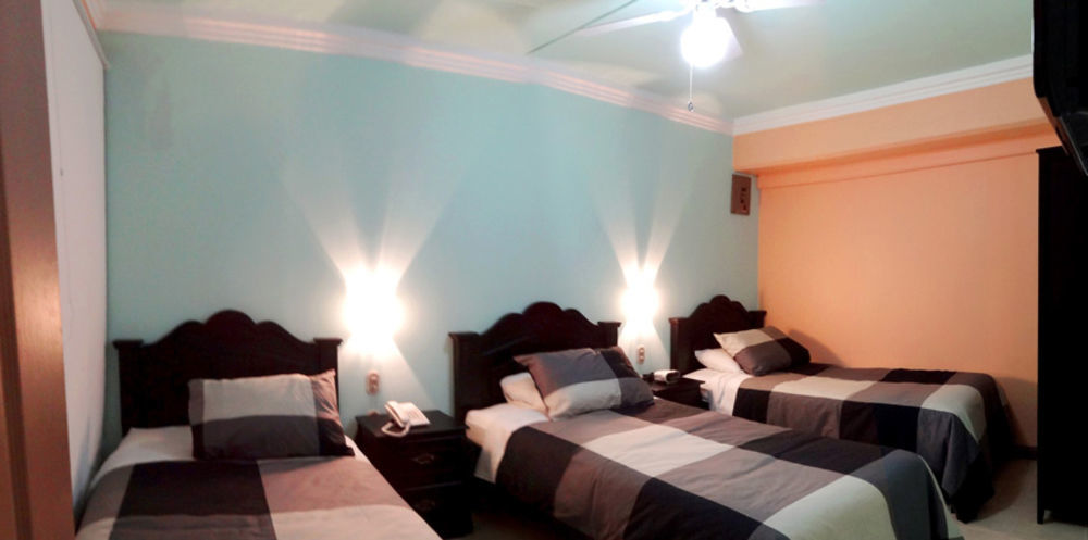 Hotel Eskalima Алахуела Екстер'єр фото